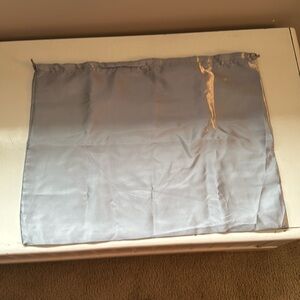 Unbranded dust bag for purses or bags !